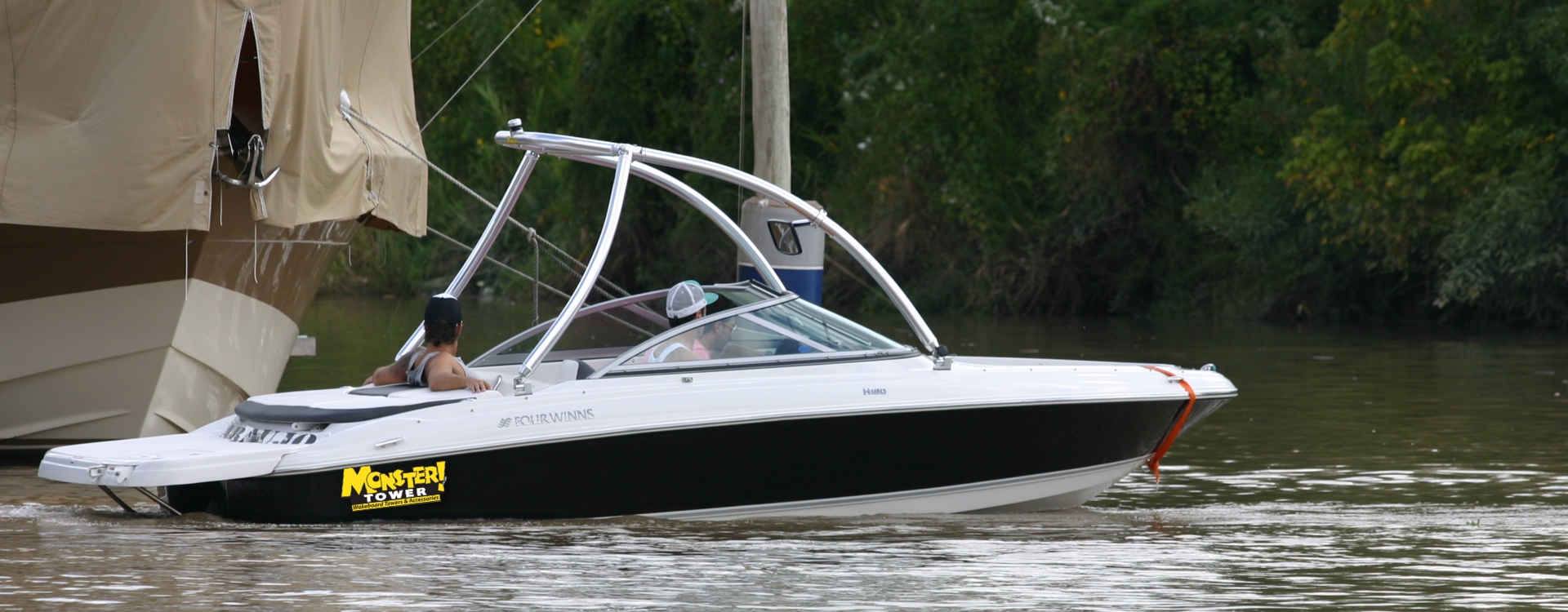 Wakeboard - Monster MT1 & FourWinnsH180